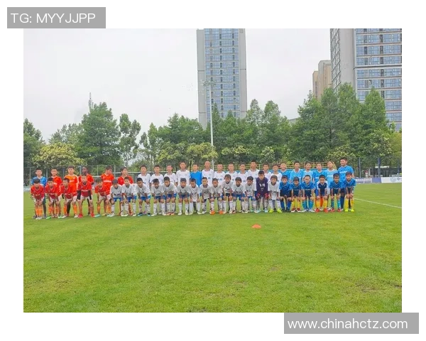 足球世界的激情与挑战 从绿茵场到球迷心中的传奇故事